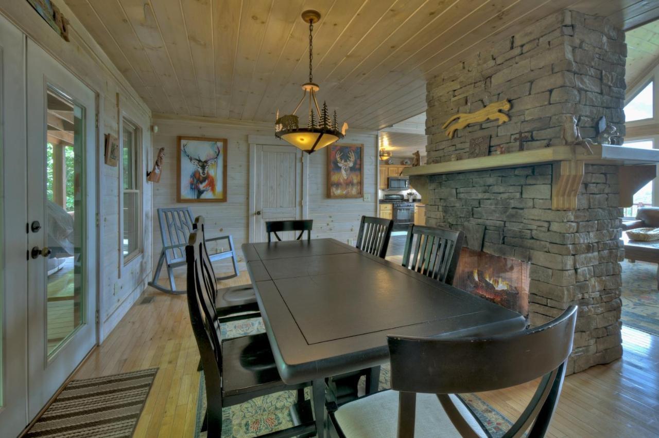 Champagne Chalet - Cuddleup Villa Morganton Eksteriør billede
